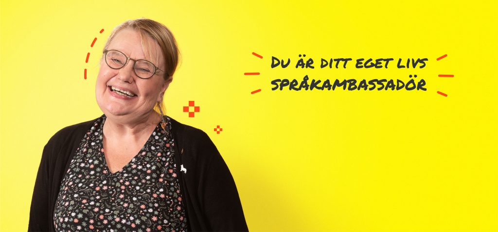 Omslagsbild med språkambassadören Raija